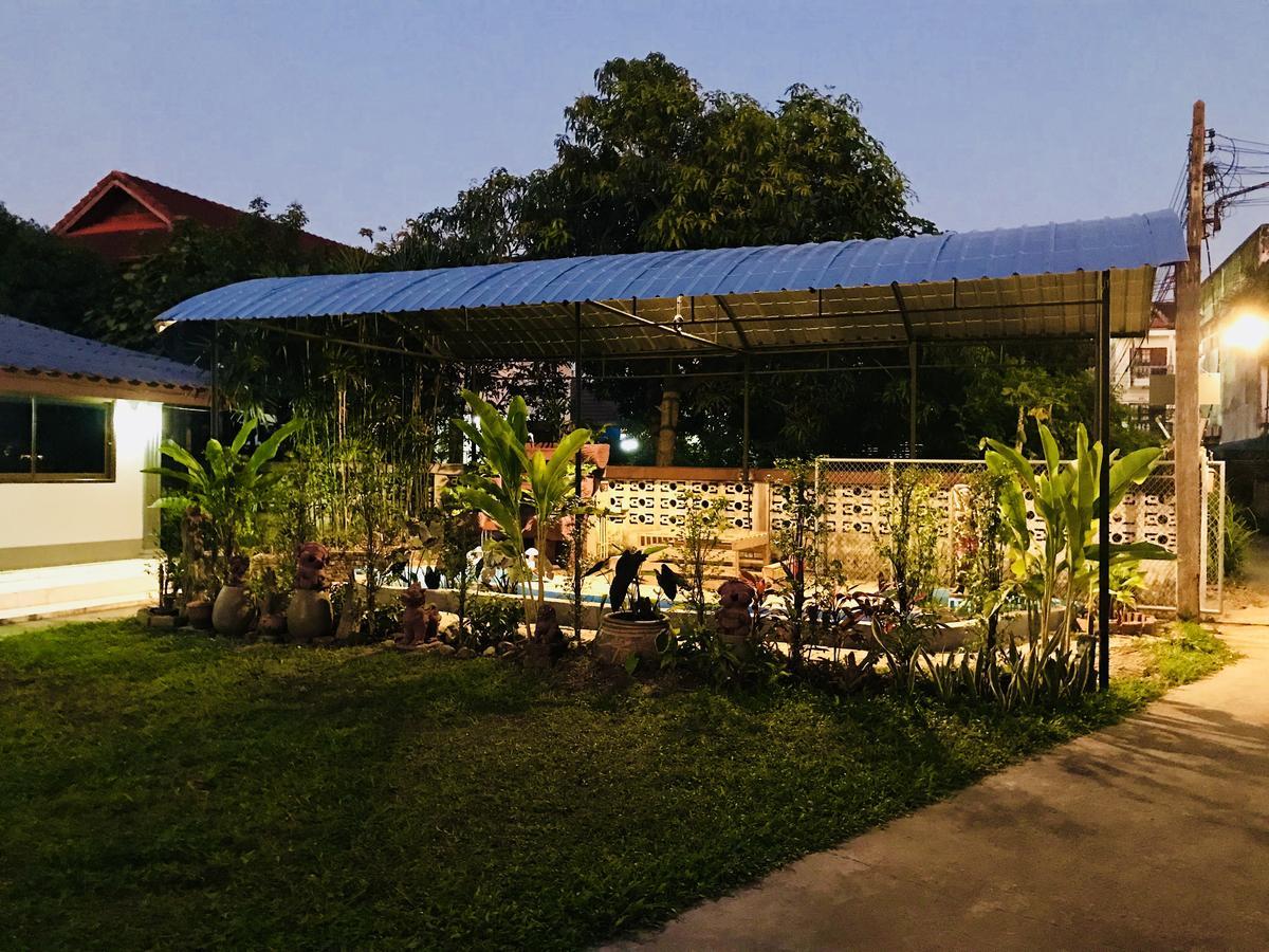Winter House Chiang Rai Hotel Exterior photo