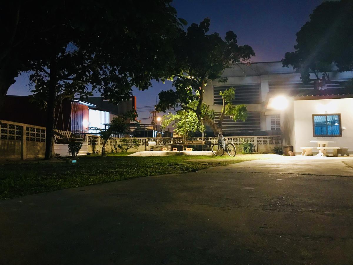 Winter House Chiang Rai Hotel Exterior photo