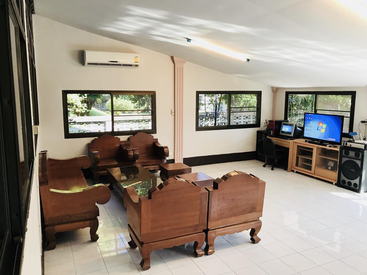Winter House Chiang Rai Hotel Exterior photo